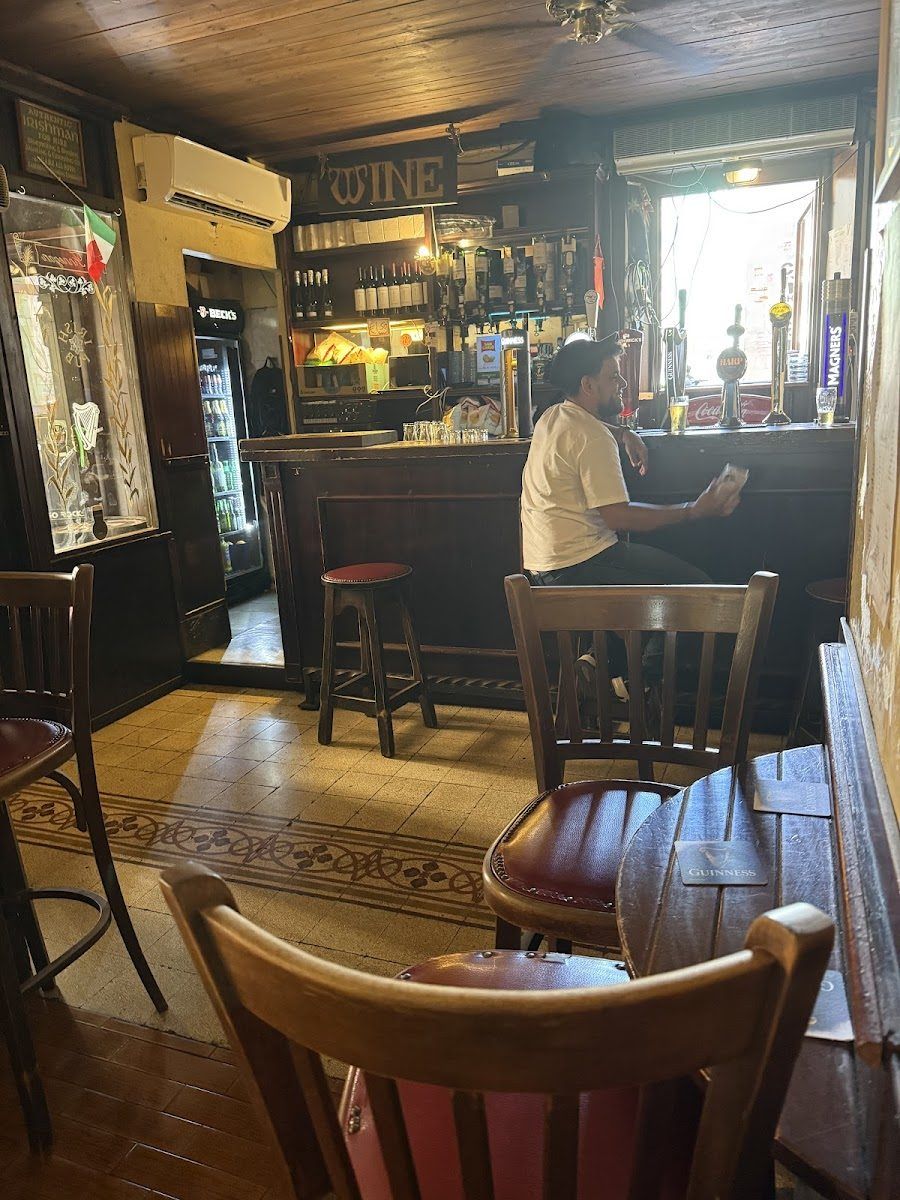 Finnegan Irish Pub Monti atmosphere