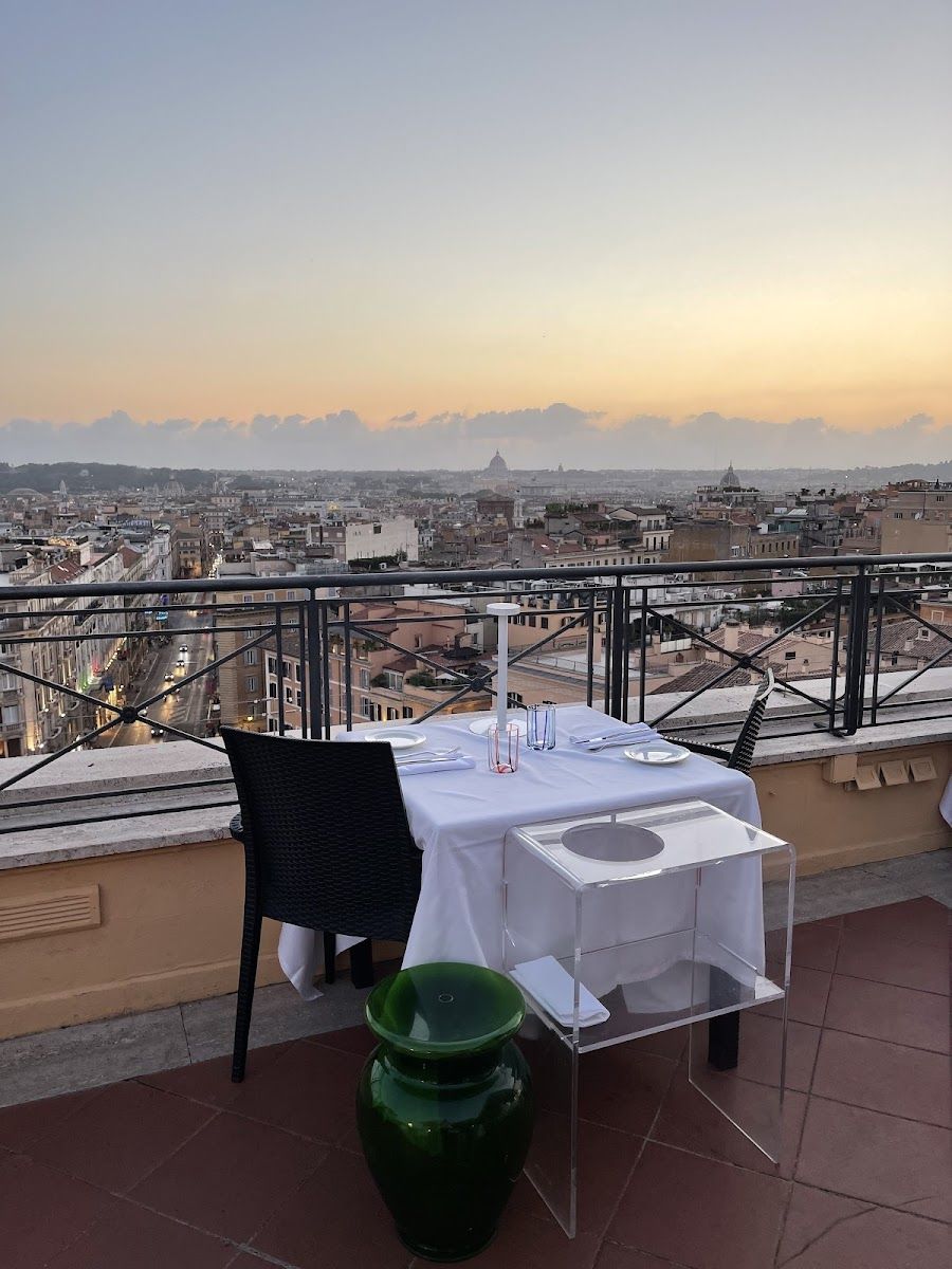 Flair Restaurant Bar bar service