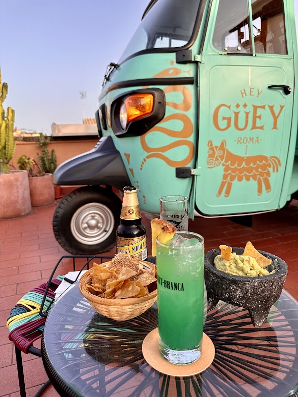 Hey Güey in Rome