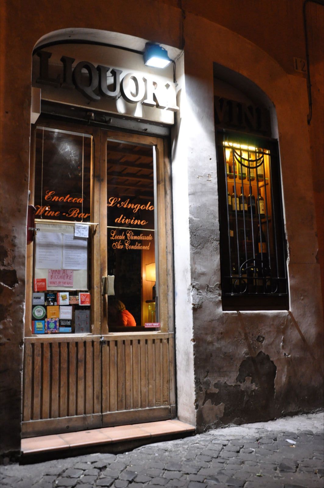 L'Angolo Divino Rome bar interior