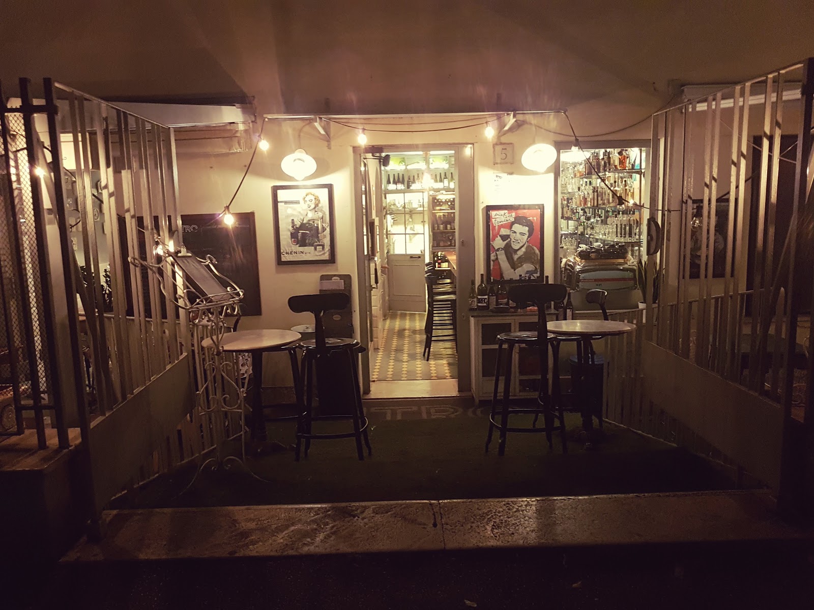Litro Rome interior