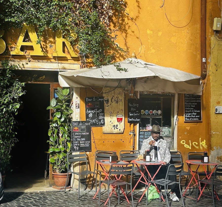 Le Sette Cattedrali Trastevere atmosphere