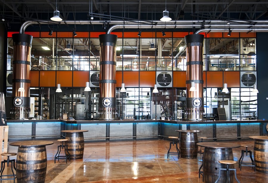 AleSmith Brewing interior