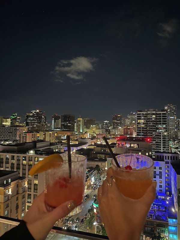 Pool Lounge at Pendry San Diego