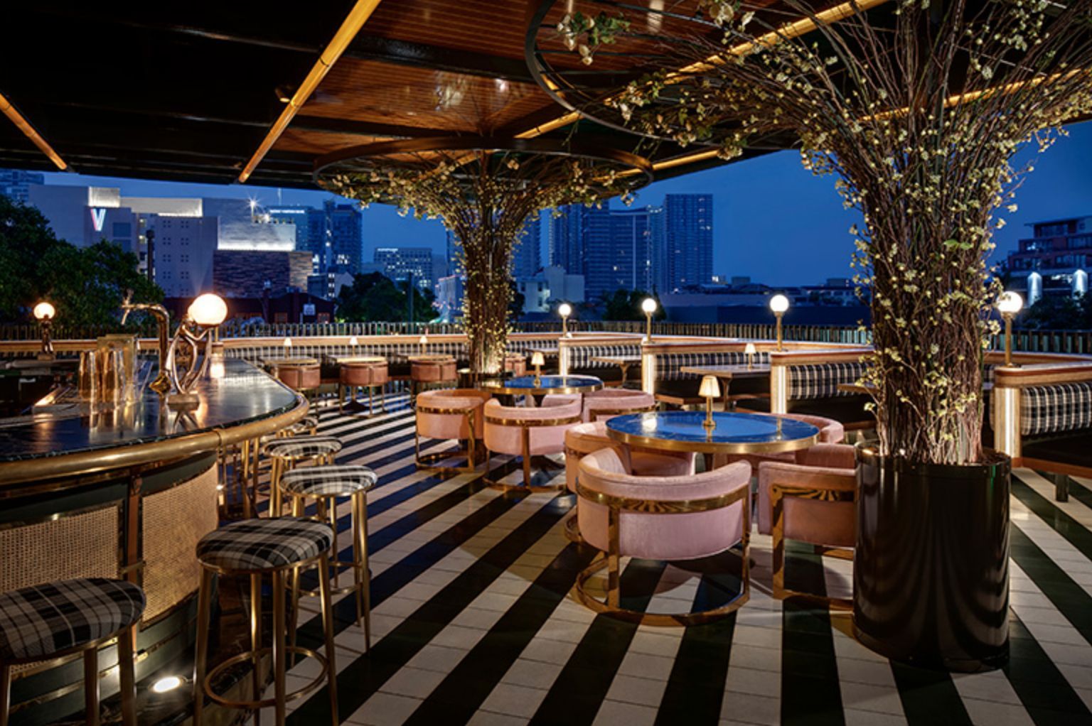 Born and Raised bar, Downtown San Diego — three-floor 1940s-inspired supper club with rooftop views