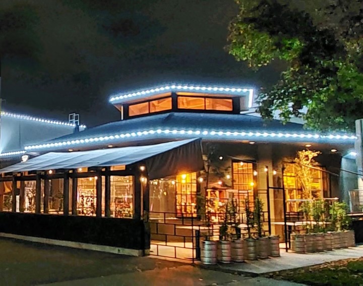 Hillcrest Brewing Company taproom and pizzeria on University Avenue, Hillcrest San Diego bar
