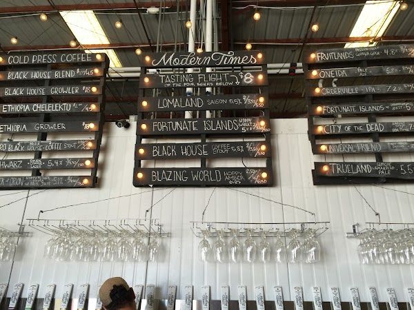 Pizza Port Ocean Beach San Diego