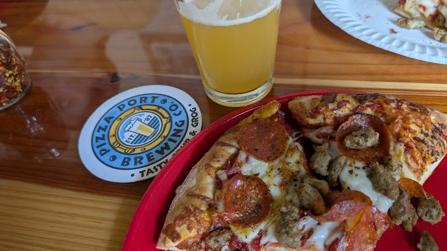 Pizza Port Pacific Beach San Diego interior