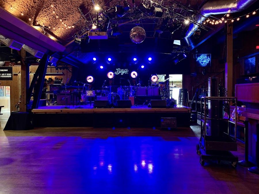 The Belly Up Tavern San Diego interior