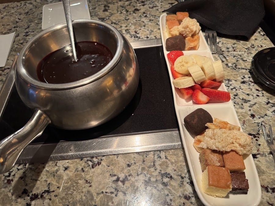 The Melting Pot Bar bar service
