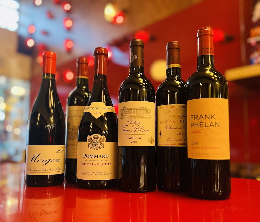 Amélie wine bar on Polk Street, Polk Gulch, San Francisco interior