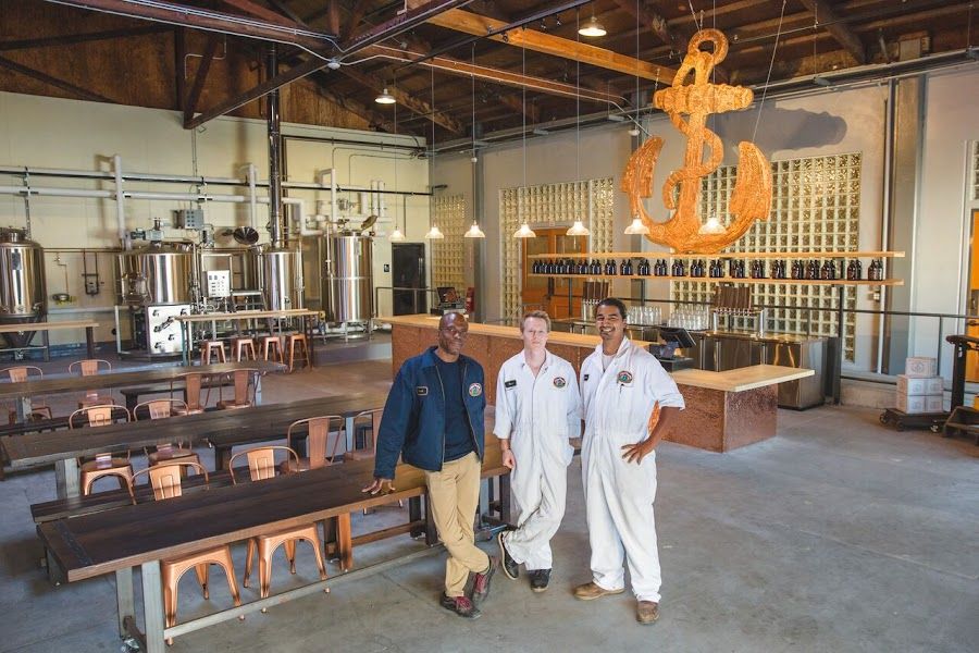 Anchor Public Taps cocktail at the bar