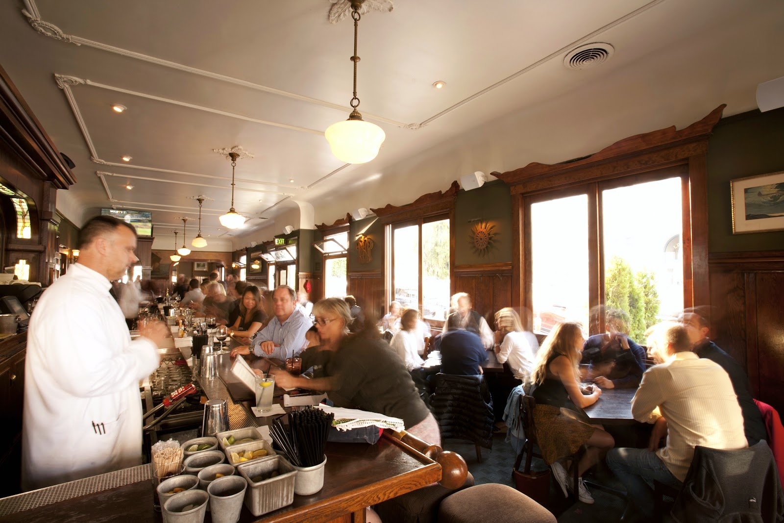 Historic corner cocktail bar and cafe on Fillmore Street in San Francisco