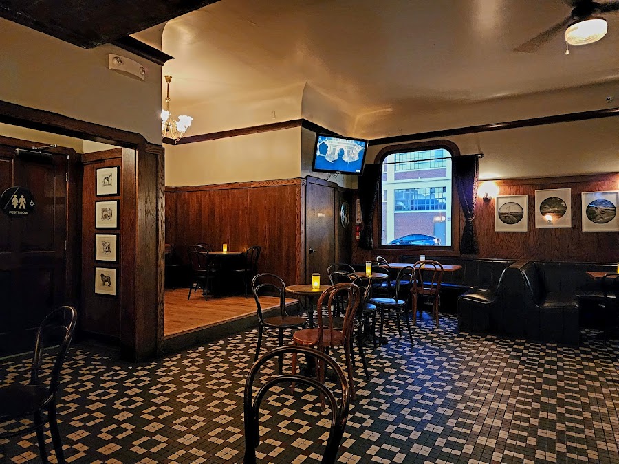 Dogpatch Saloon neighbourhood bar interior, 3rd Street San Francisco