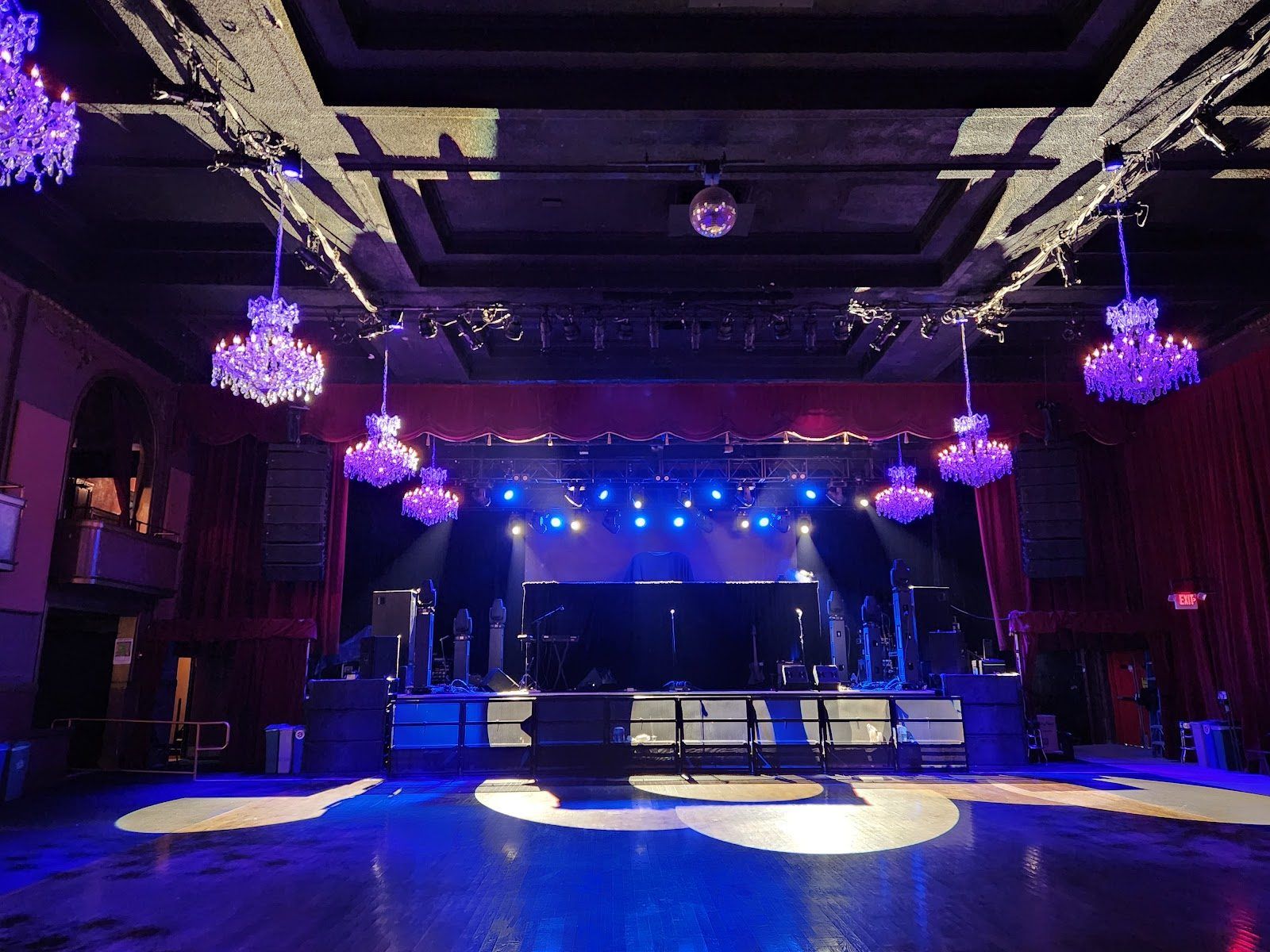 The Fillmore San Francisco bar interior