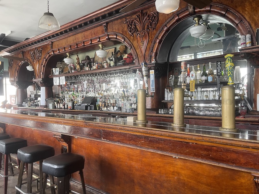 The Hotel Utah Saloon room