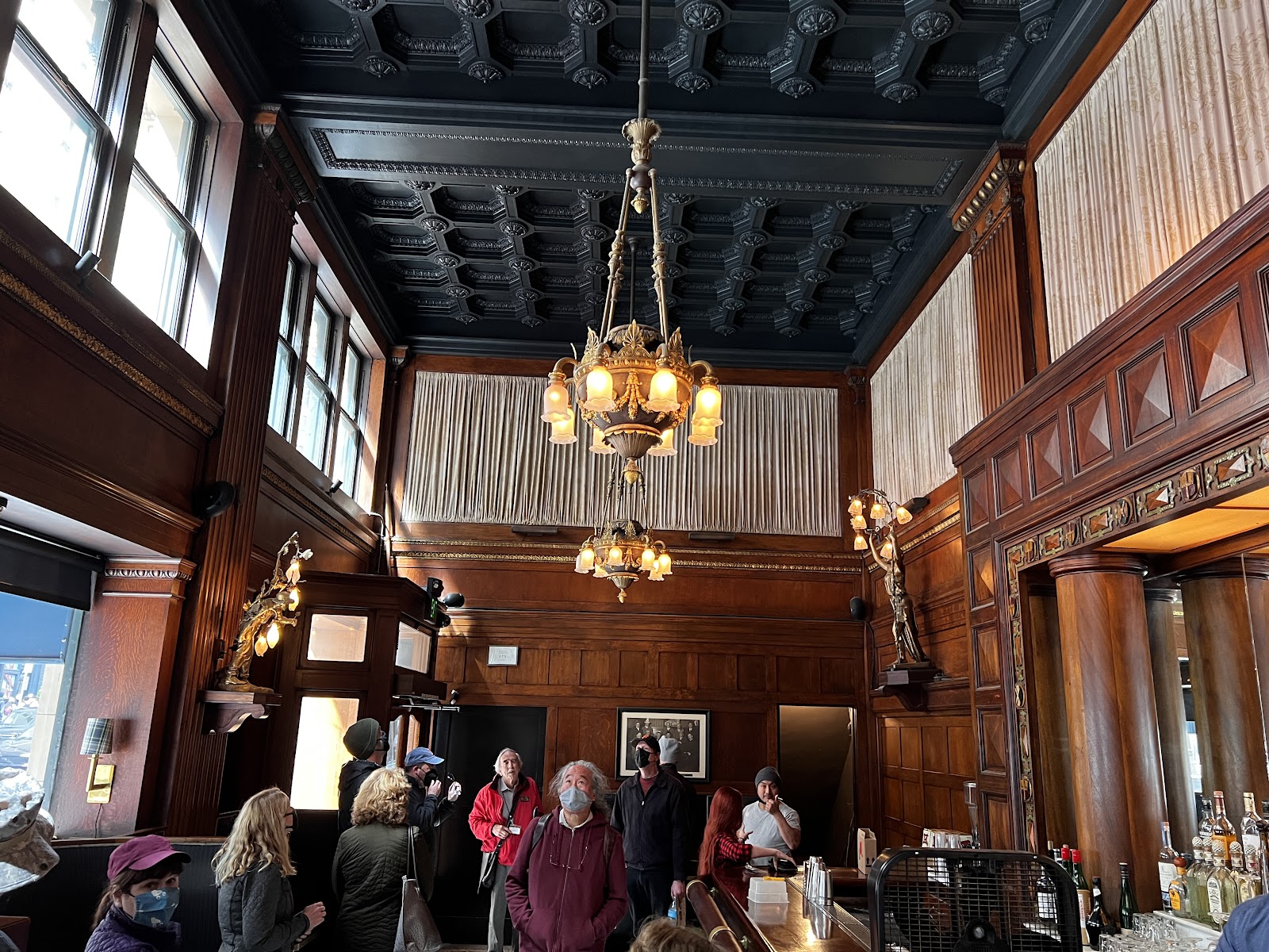 House of Shields historic wood bar and booths, downtown San Francisco