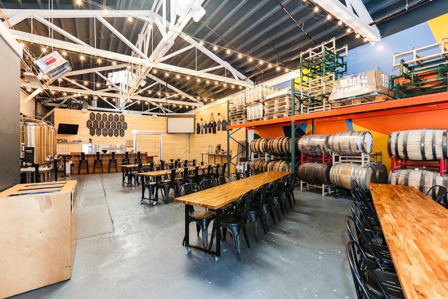 Laughing Monk Brewing interior