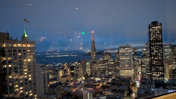 The View Lounge at Marriott Marquis San Francisco