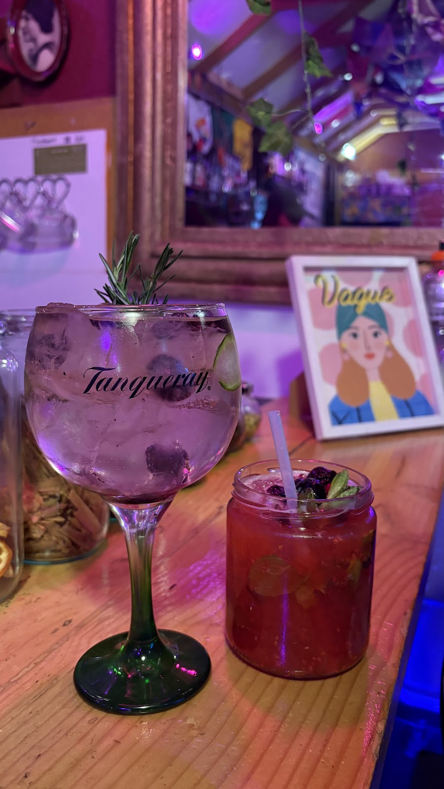 Chueca Bar style: cocktail close up