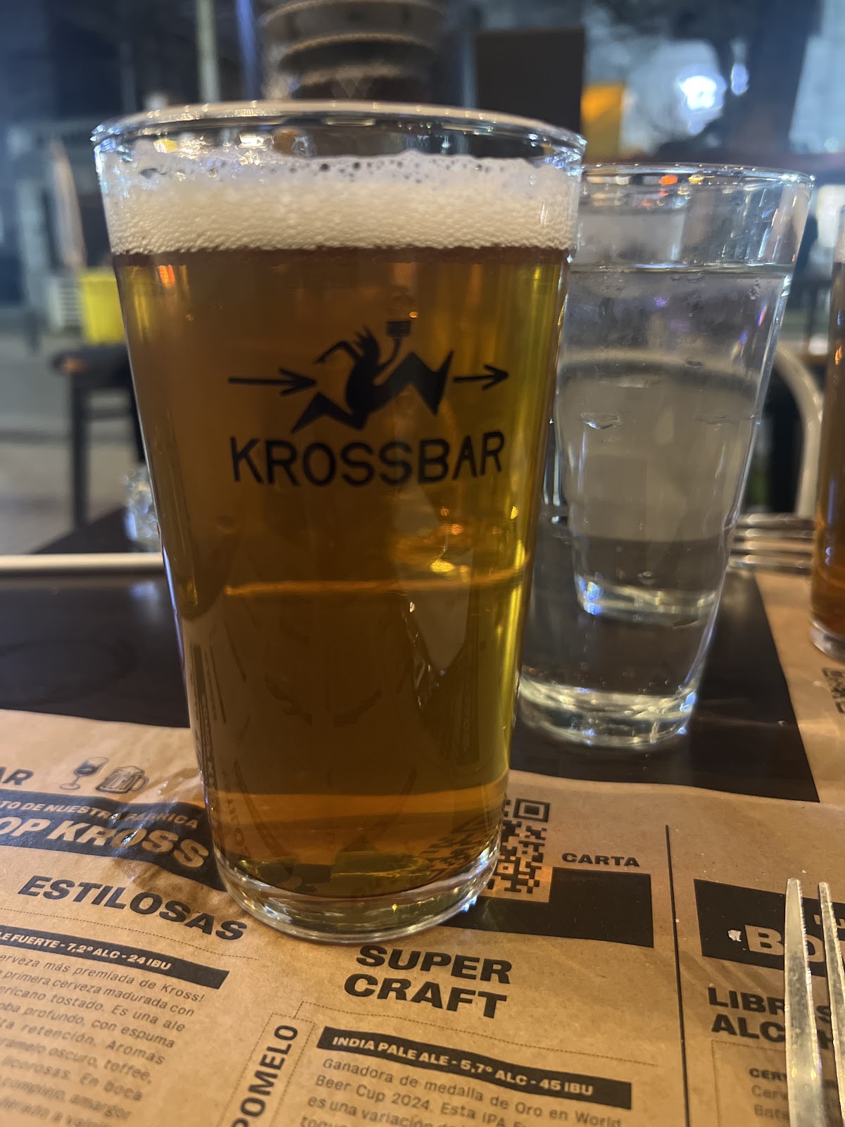 Kross Bar craft beer pour