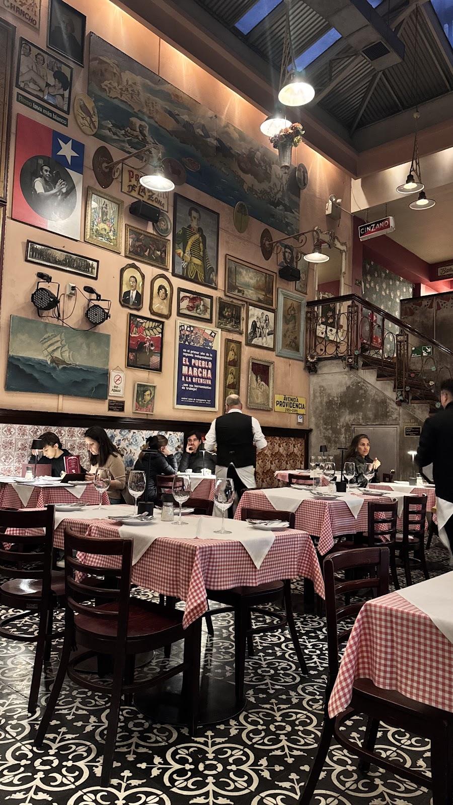 Liguria, Santiago