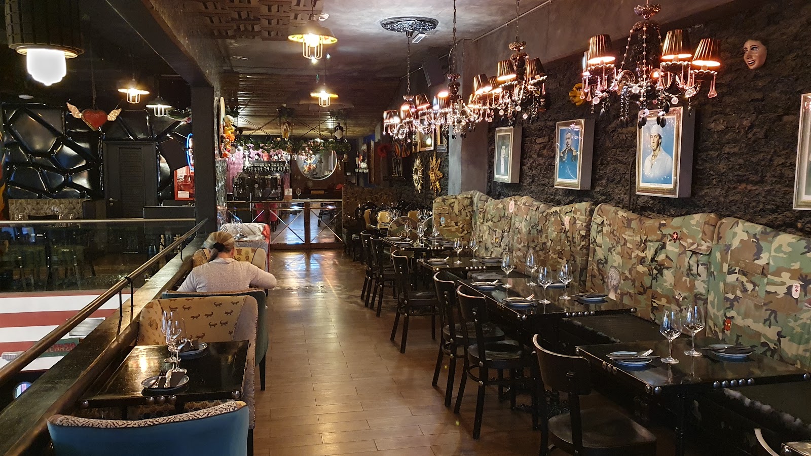 Sarita Colonia, Santiago