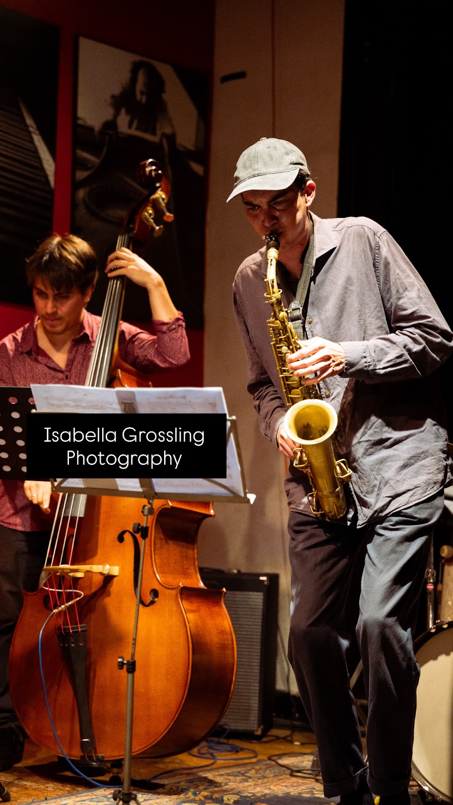 Thelonious Lugar de Jazz Santiago stage and bar