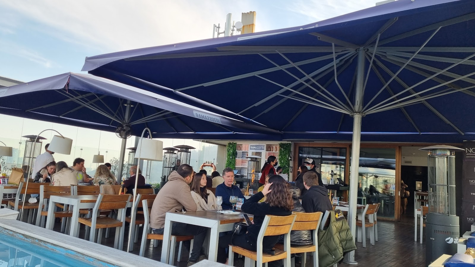 Tramonto Bar & Terraza terrace seating