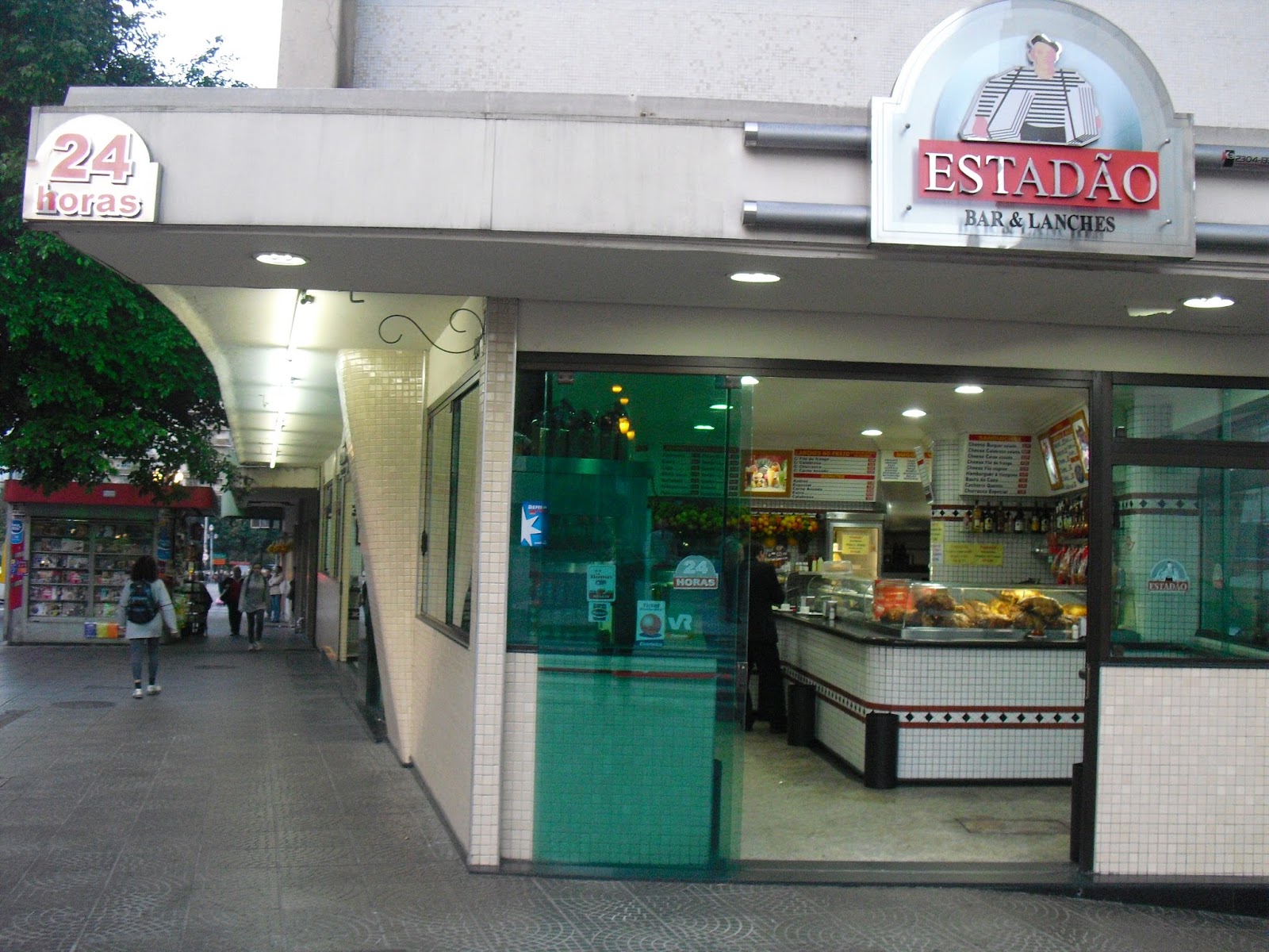 Bar Estadao counter on Viaduto Nove de Julho, Sao Paulo