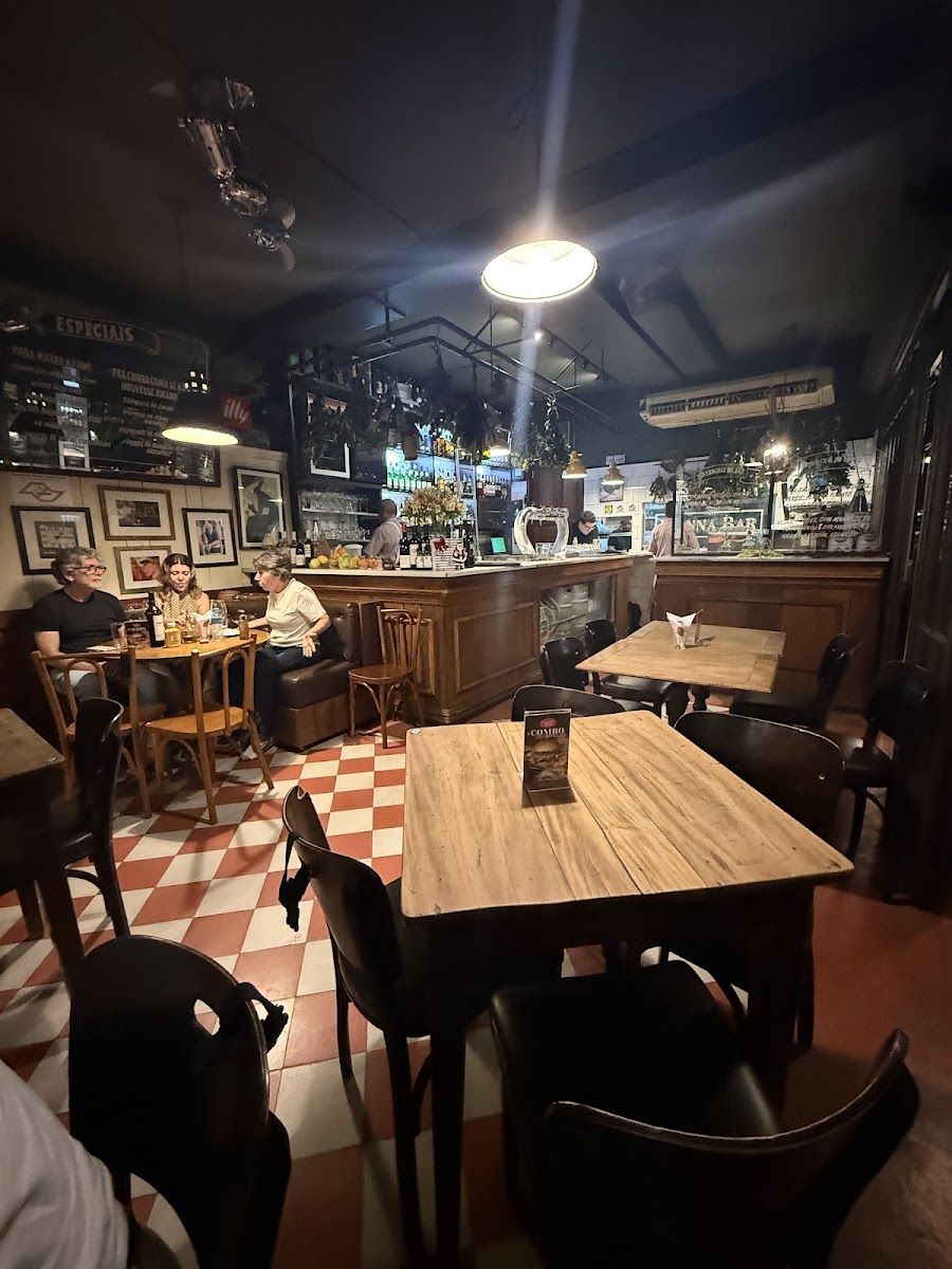Tonatiuh Mexico Bar Pinheiros atmosphere