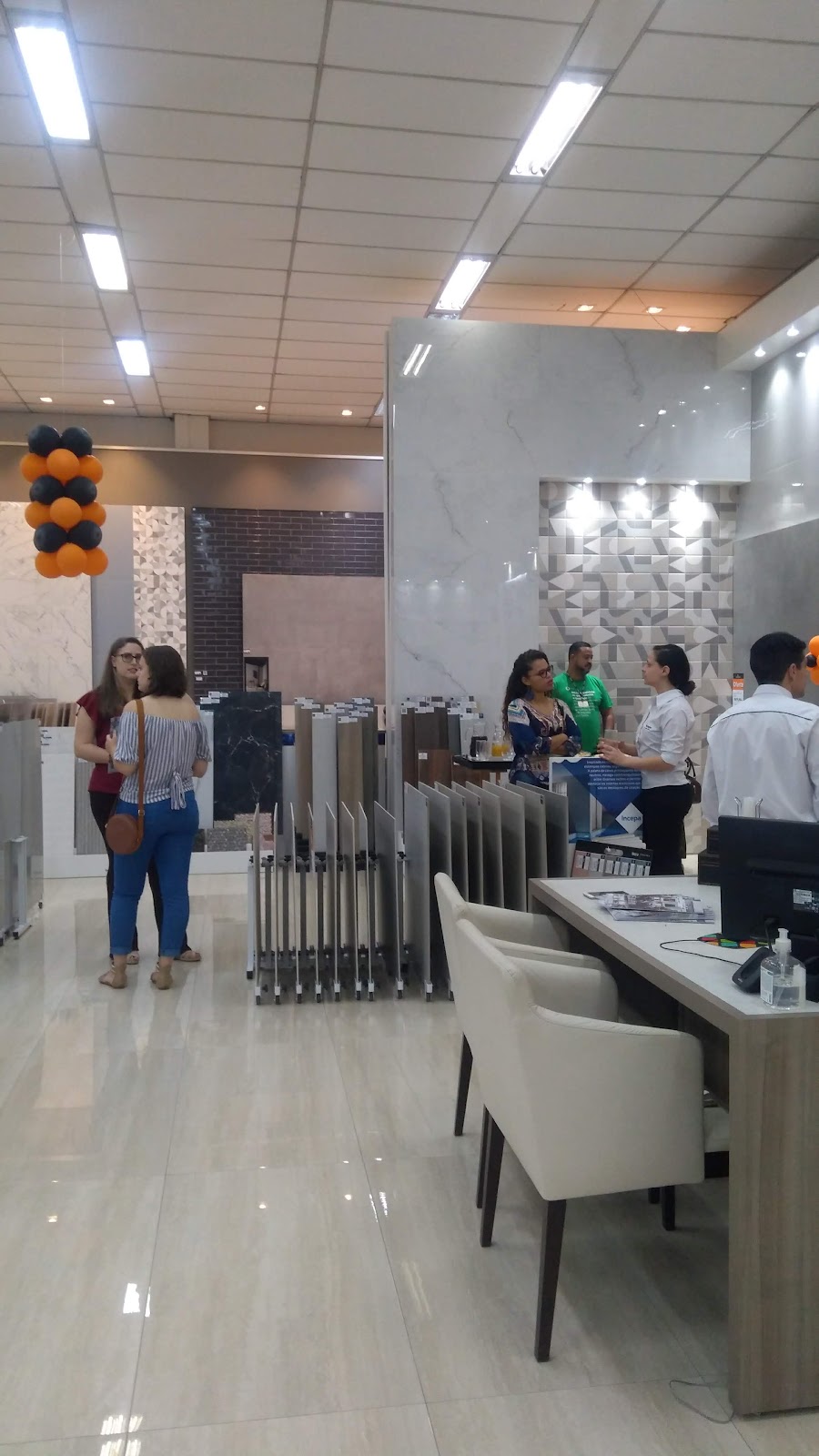 Casa bar counter