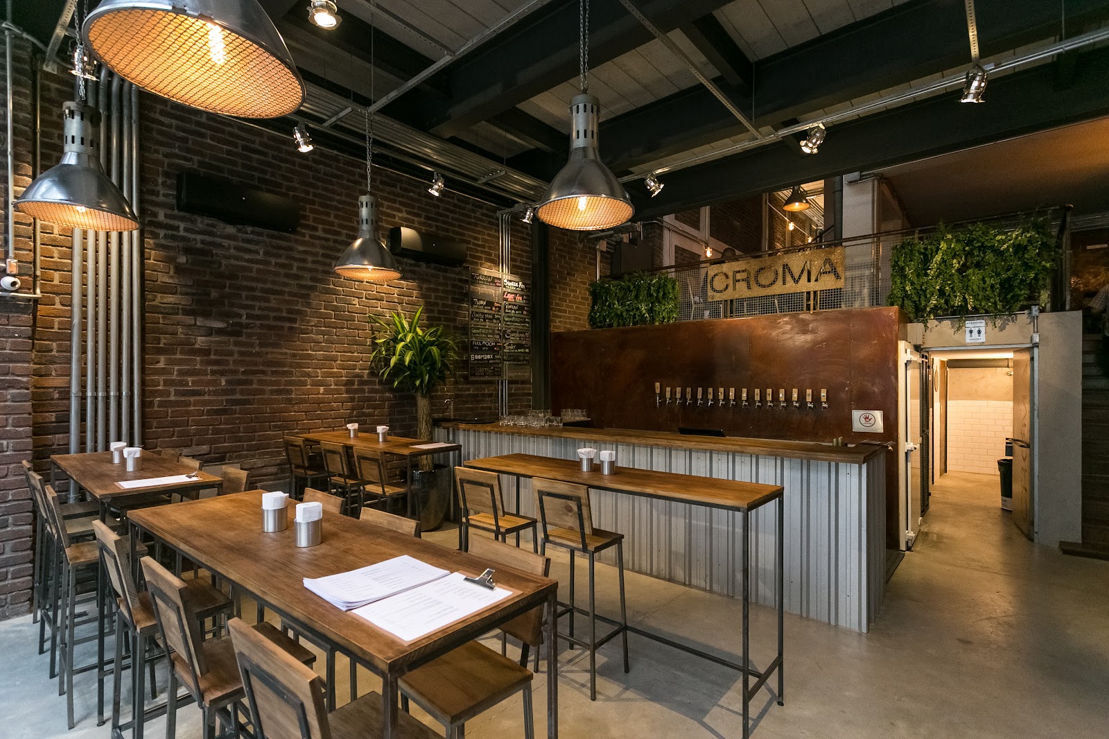 Croma Beer Co Sao Paulo bar interior