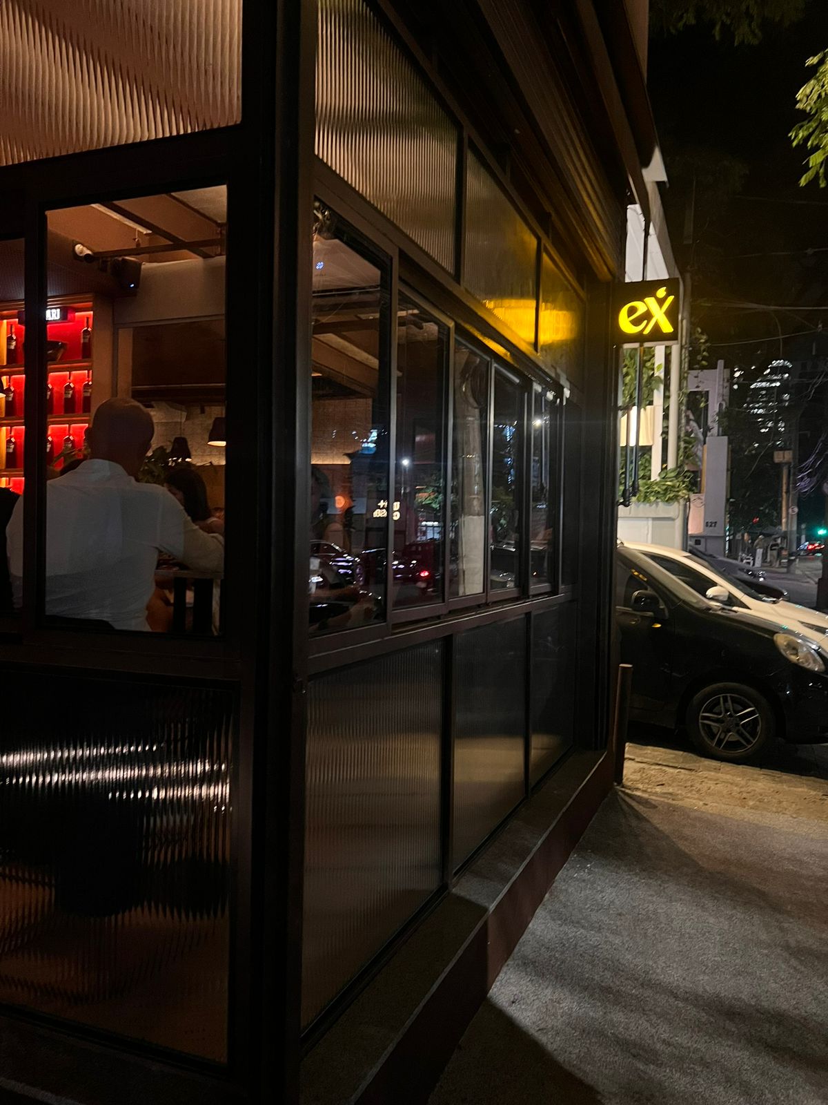 Eximia Bar