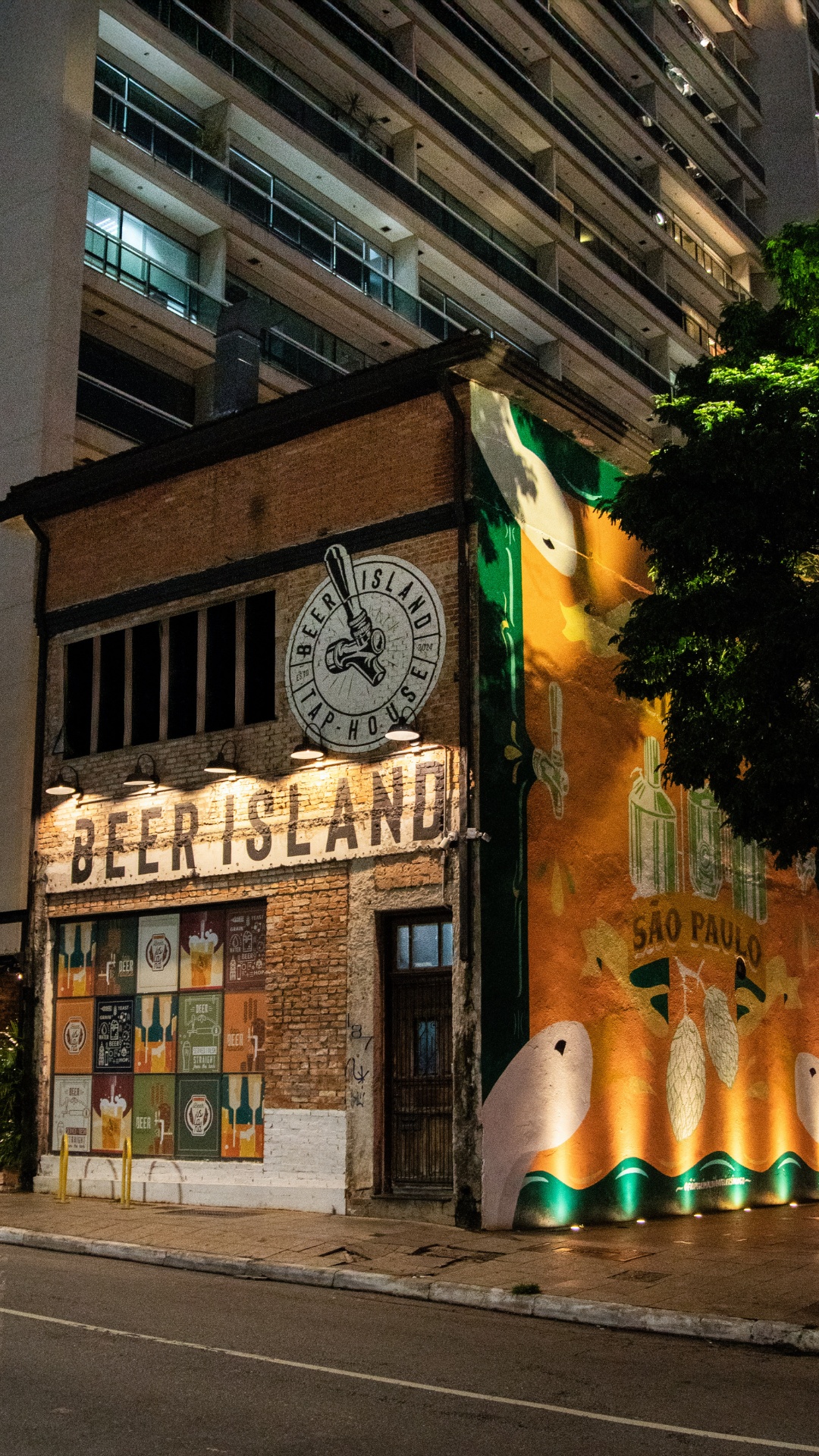 Beer terrace at Largo da Batata in Pinheiros, São Paulo