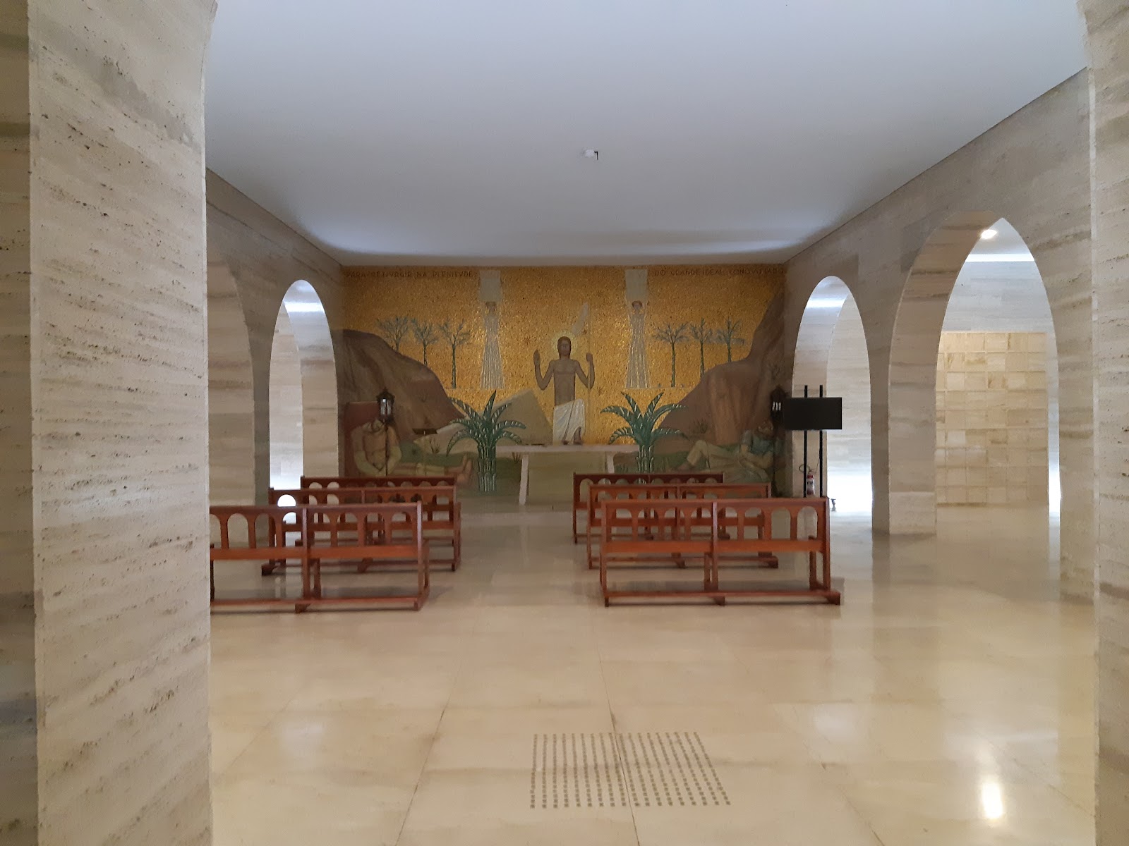 Obelisco interior