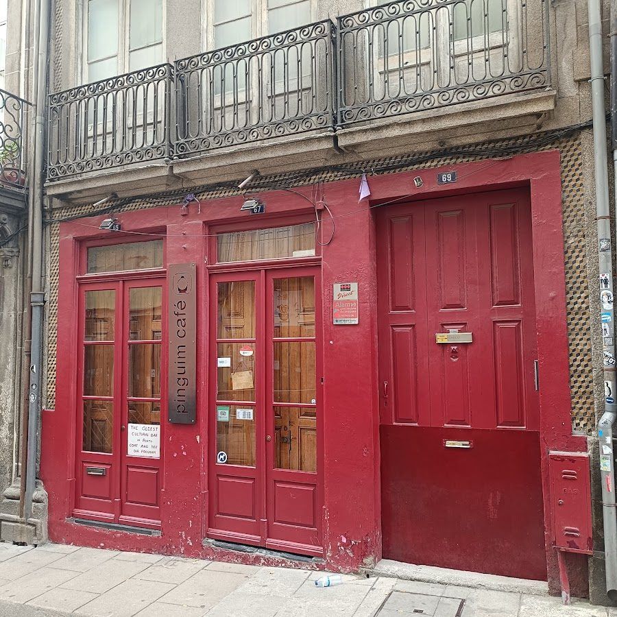 Pinguim Bar Centro atmosphere