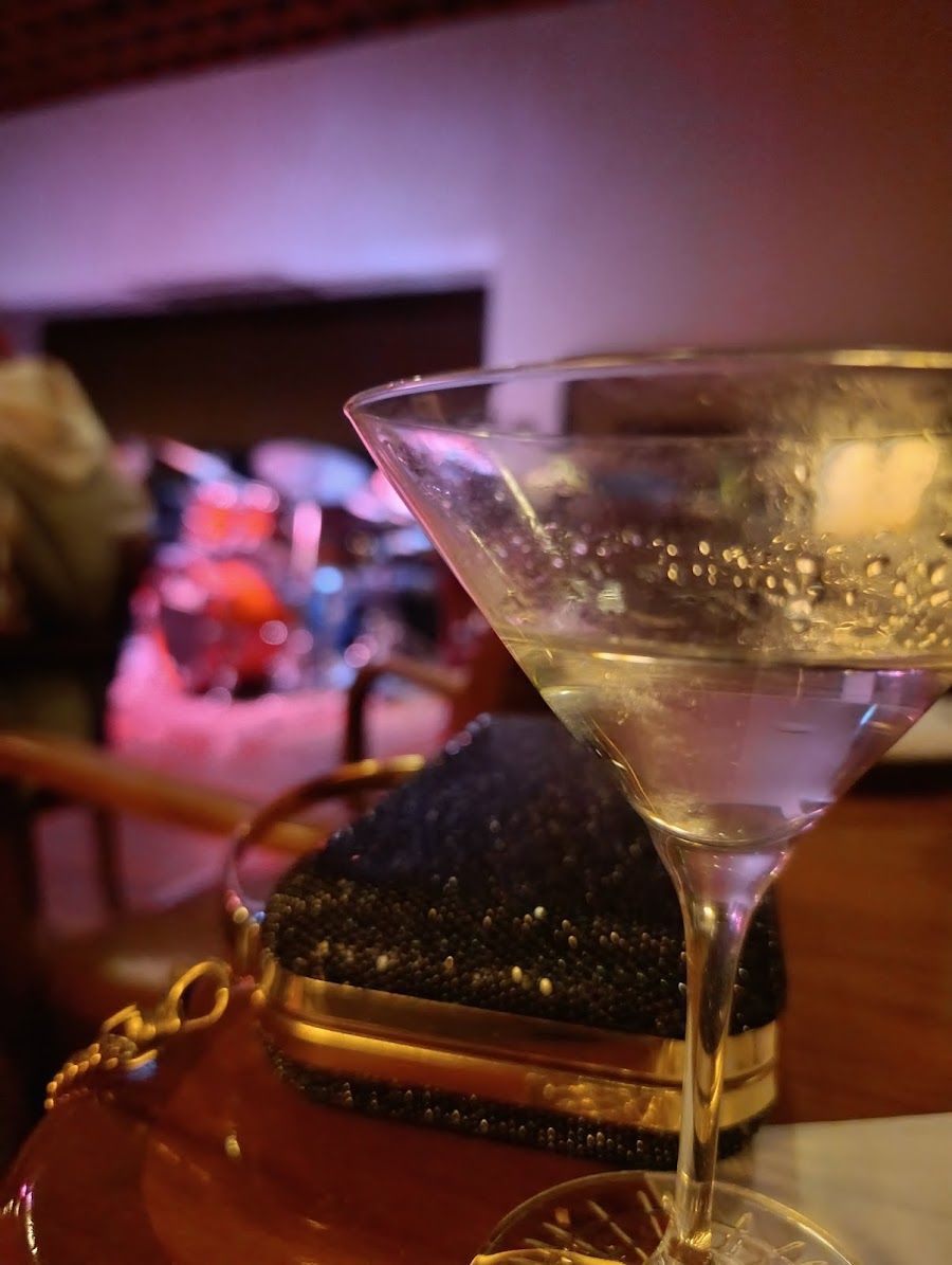 Skye Bar at Fasano Jardins atmosphere