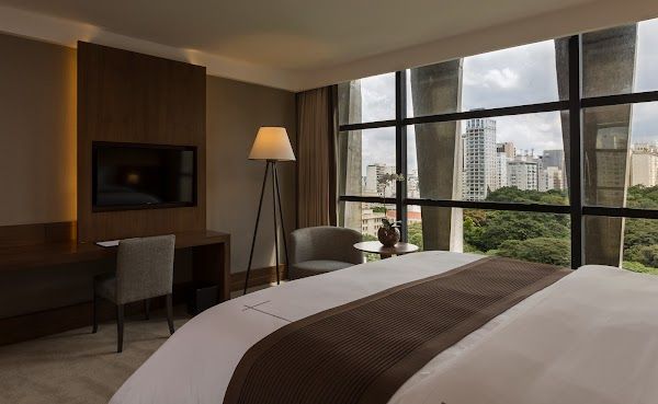 Skye Bar at Hotel Unique Sao Paulo