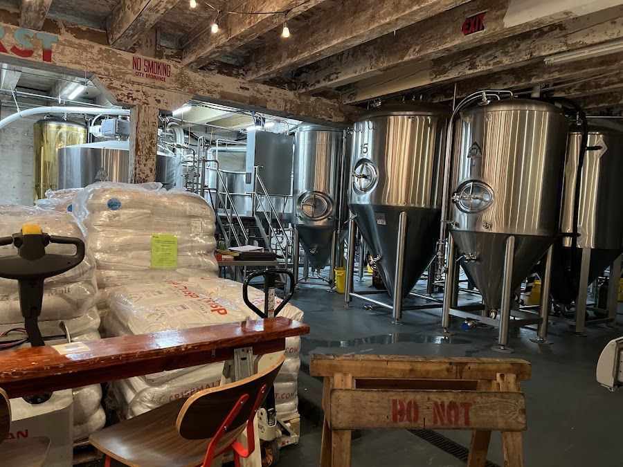 Cloudburst Brewing bar service