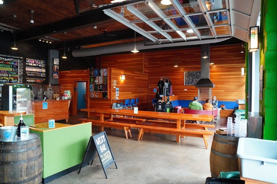 Fremont Brewing Co. Fremont atmosphere