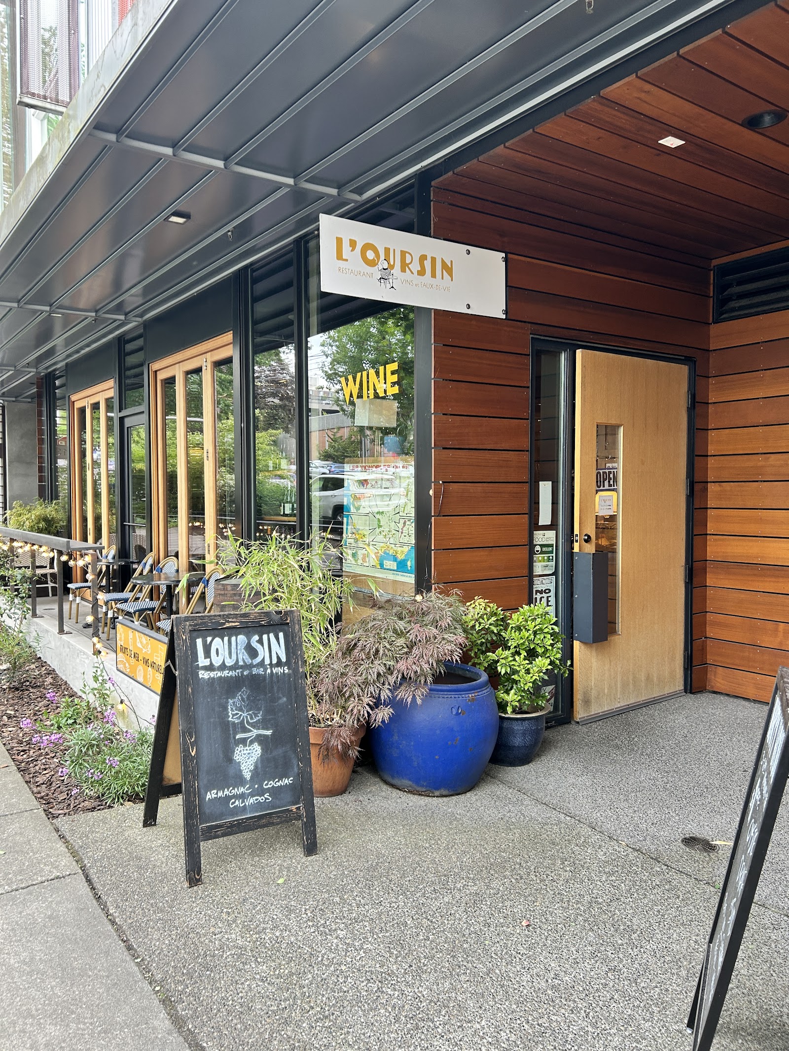 L'Oursin French wine and oyster bar on East Jefferson Street, Seattle