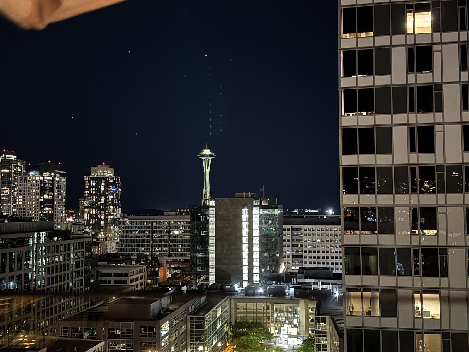 Mbar, Seattle