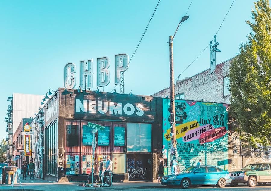 Bar and crowd at a Seattle live music venue