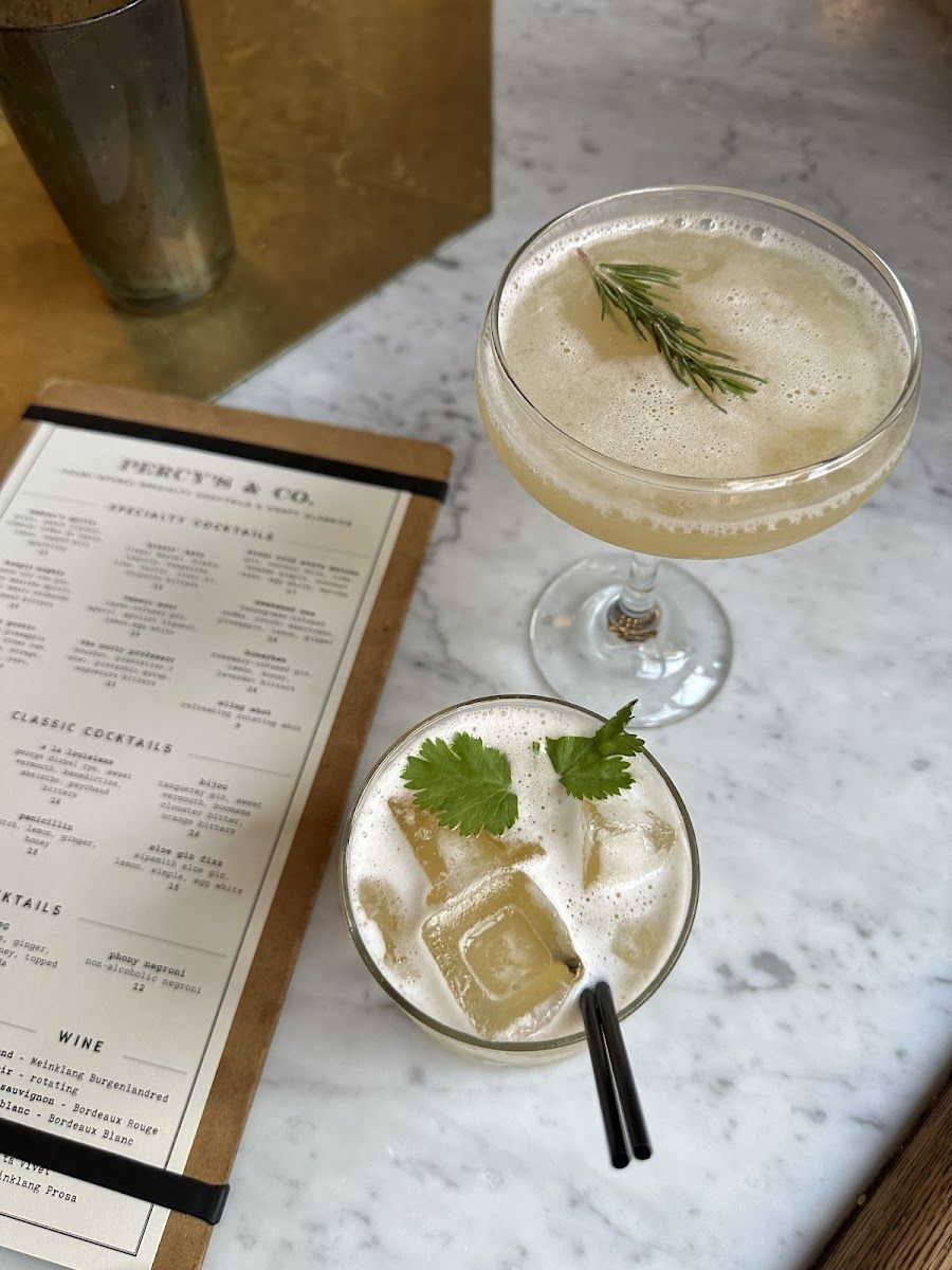 Percy's & Co. Ballard atmosphere