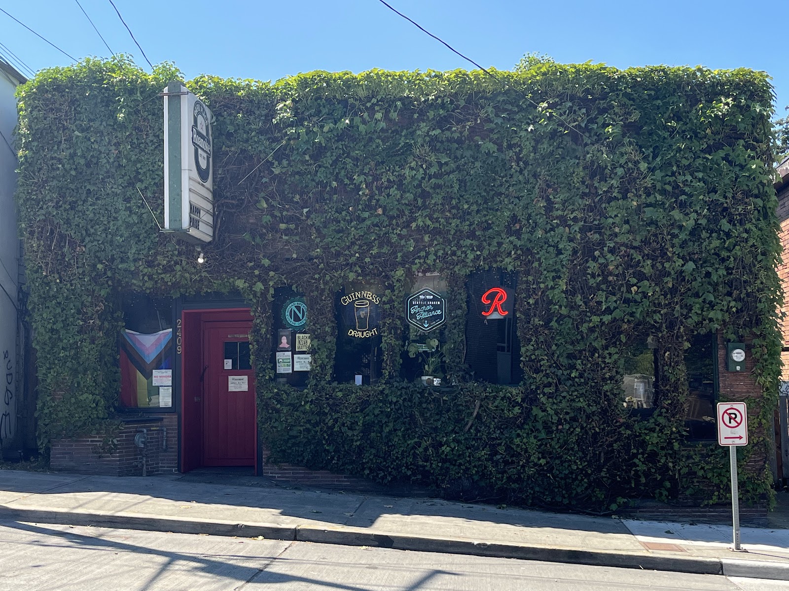 Roanoke Park Place Tavern in North Capitol Hill, Seattle