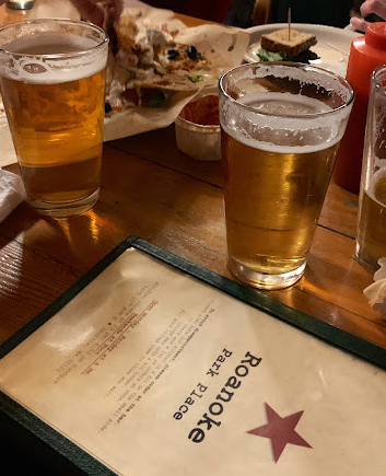 Roanoke Park Place Tavern, Seattle