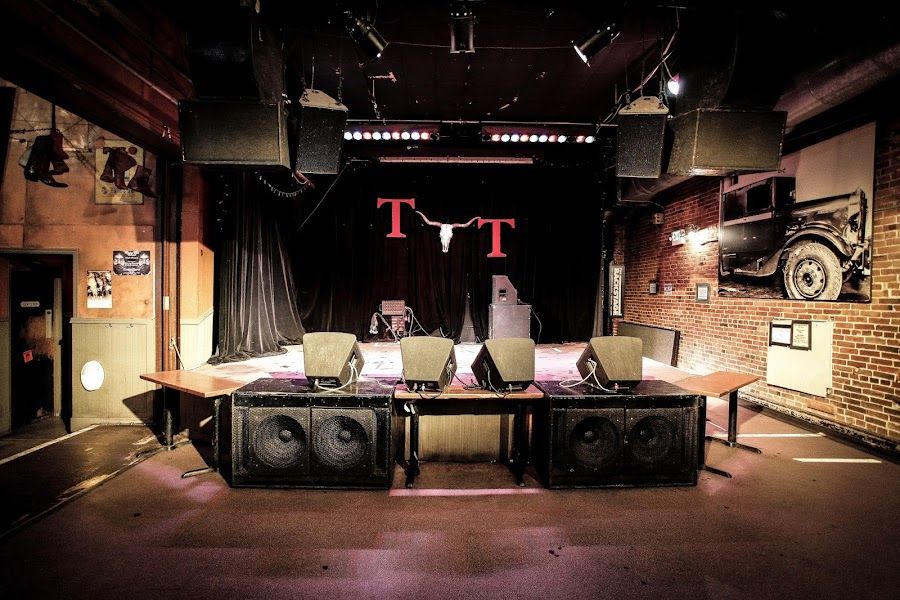The Tractor Tavern cocktail at the bar