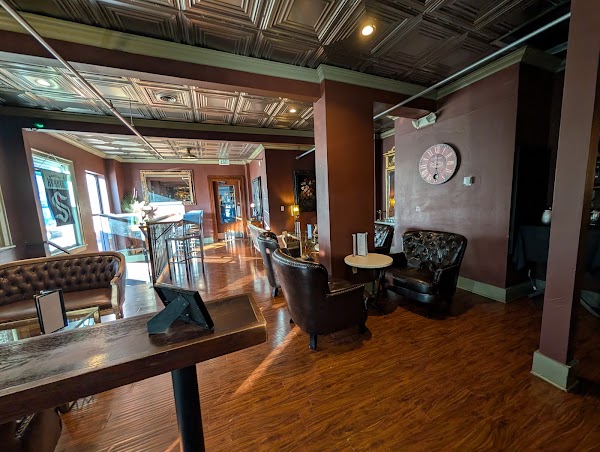 Zig Zag Cafe