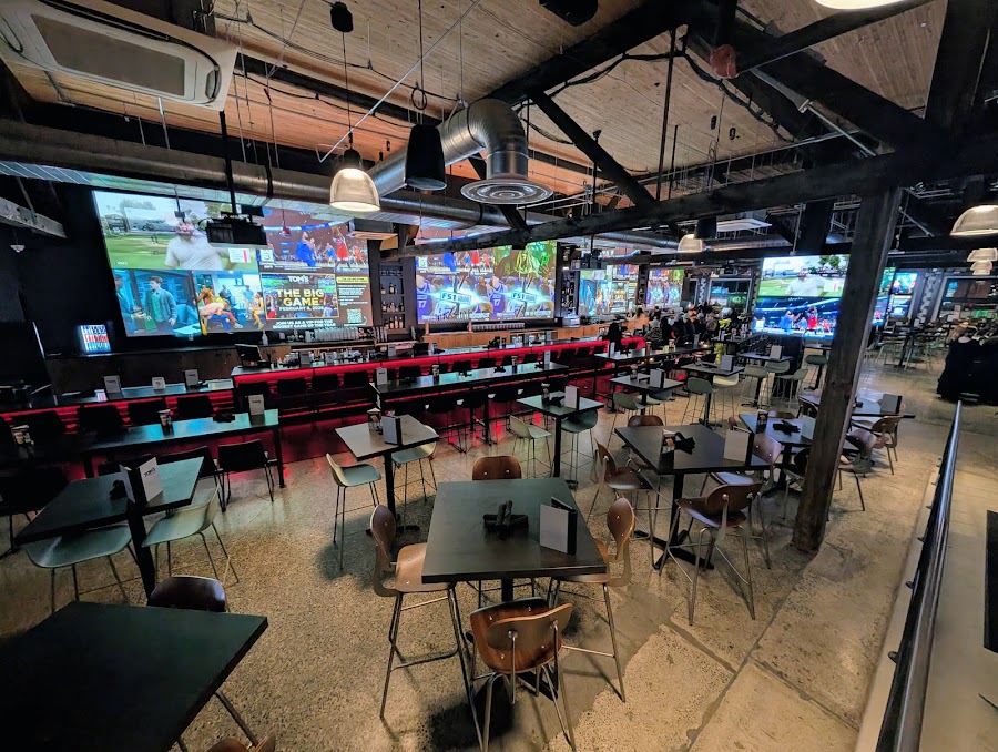 Tom's Watch Bar, Seattle
